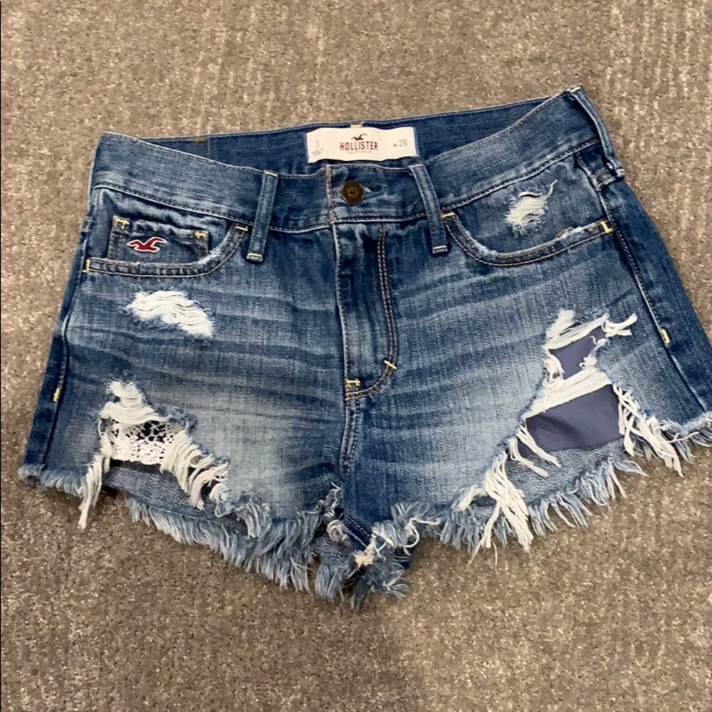 Mid-rise Jean shorts